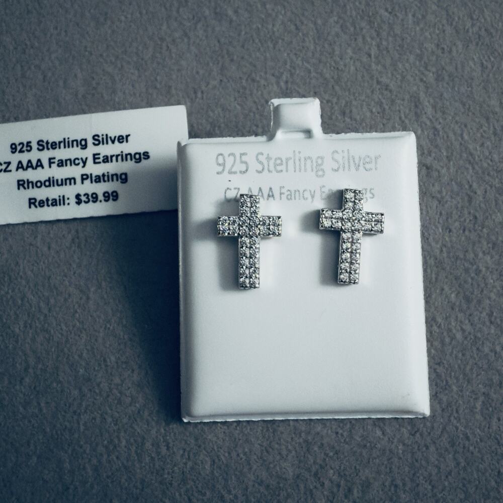 Beautiful Rhodium/925 Sterling Silver Cross Stud Earrings~NEW